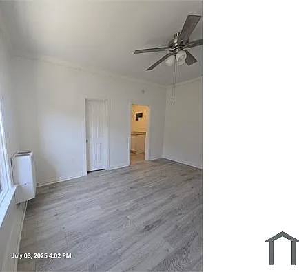 724 S Mariposa Ave #209 — Photo 3