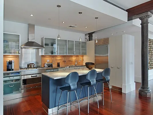 Sold by Sotheby's International Realty | media 5