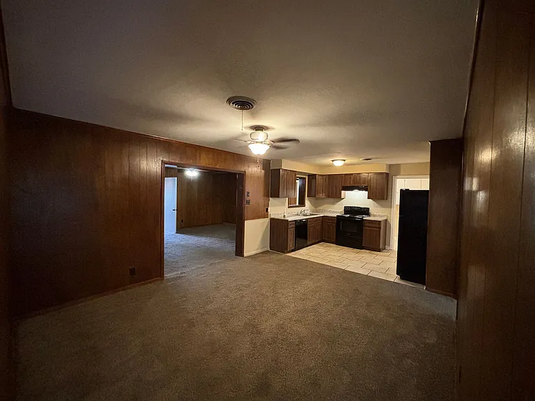 6900 Cloverdale Dr — Photo 21