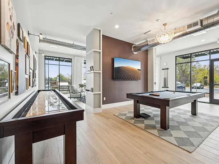 The Quarry Luxury Apartments — Photo 31