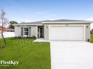 1979 SW Beekman St, Port Saint Lucie, FL 34953