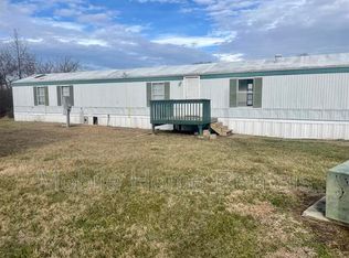 19 Leisure Ln, East Flat Rock, NC 28726