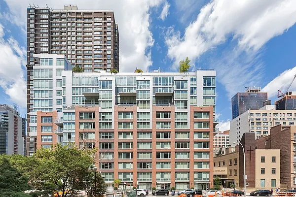 Rented by Compass | media 31