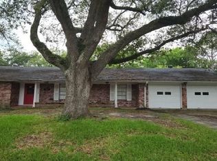 707 Fleetwood St, Baytown, TX 77520