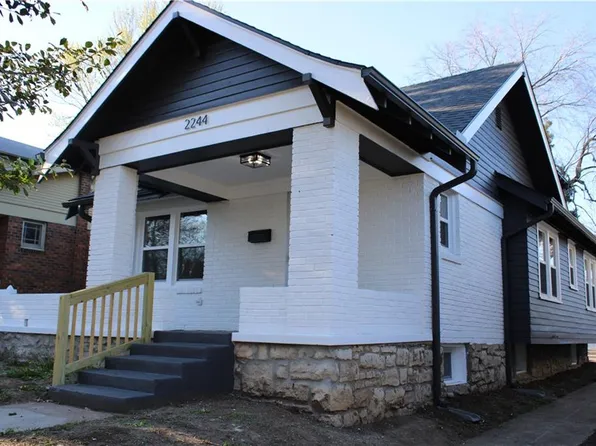 2244 E 69th St, Kansas City, MO 64132