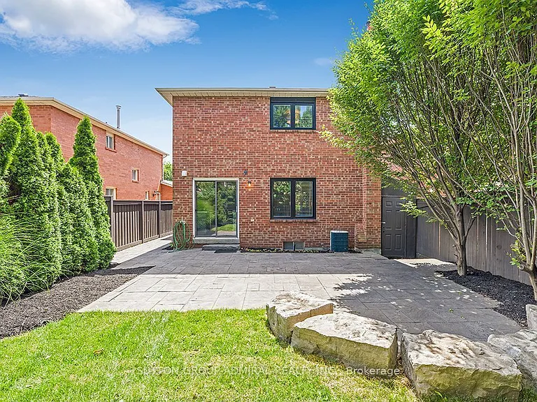 68 Patna Cres — Photo 14