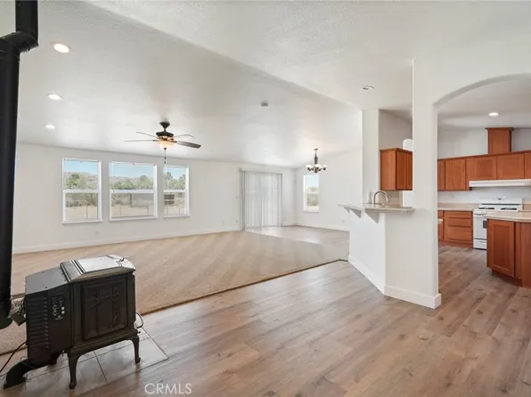 6145 Sweetser Rd, Rosamond, CA 93560