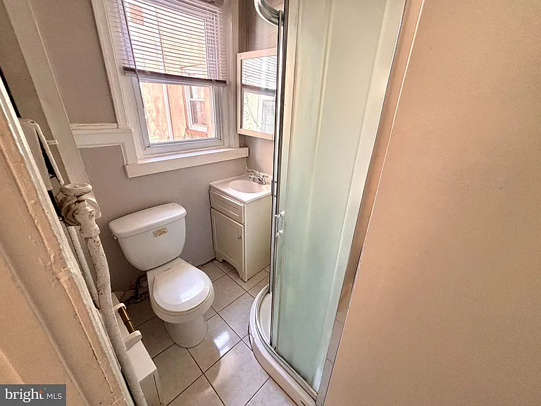 1723 Mount Vernon St #2-F — Photo 6