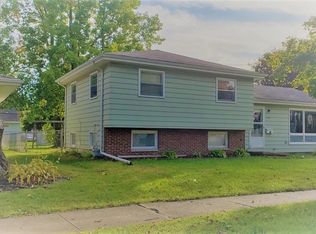 1305 E Le Fevre Rd, Sterling, IL 61081