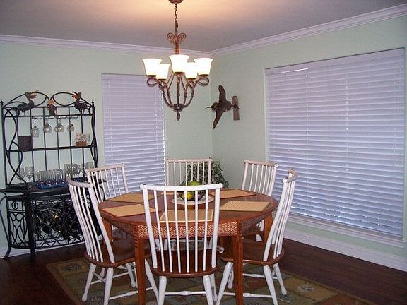 3rd image of 1 Nassau Dr