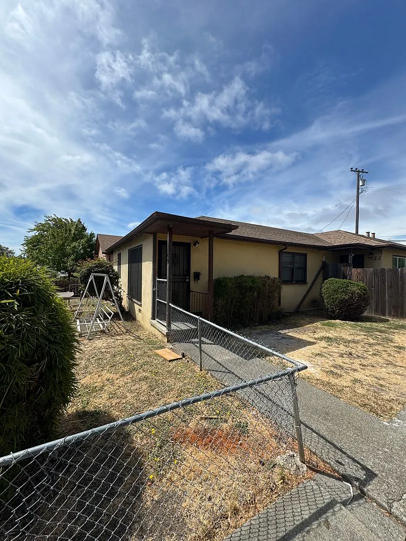 49 & 53 Mosswood Avenue — Photo 1