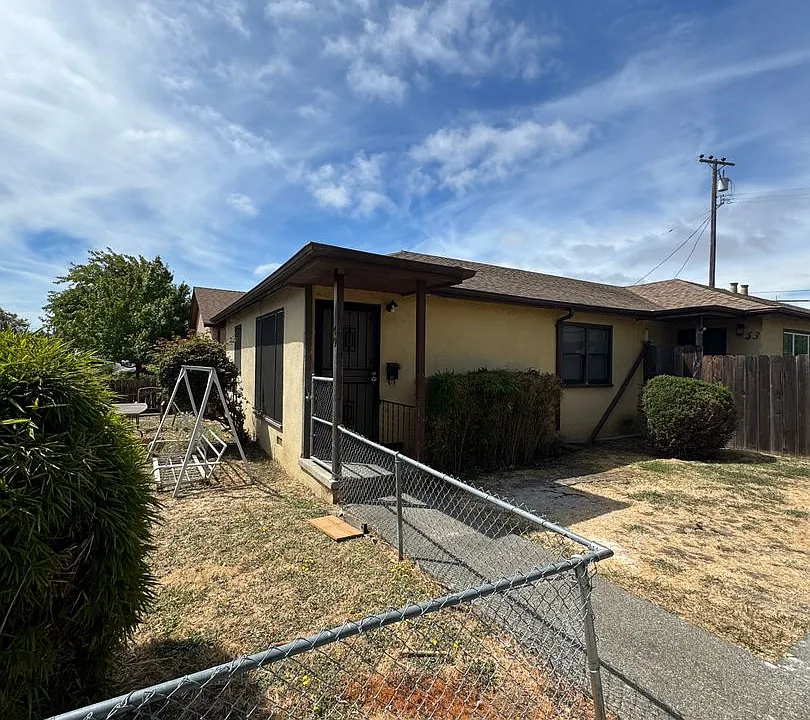 49 & 53 Mosswood Ave