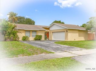 317 NW 40th Ter, Deerfield Beach, FL 33442