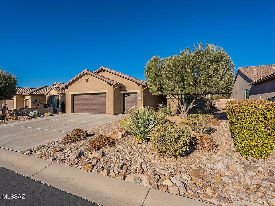 1st image of 2211 E Thunderchief Dr