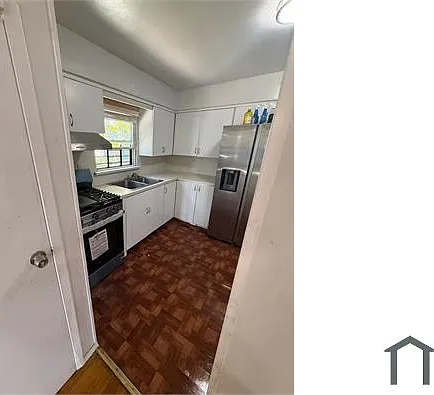 4 bed, 1200 sqft, $4,686 — Photo 4