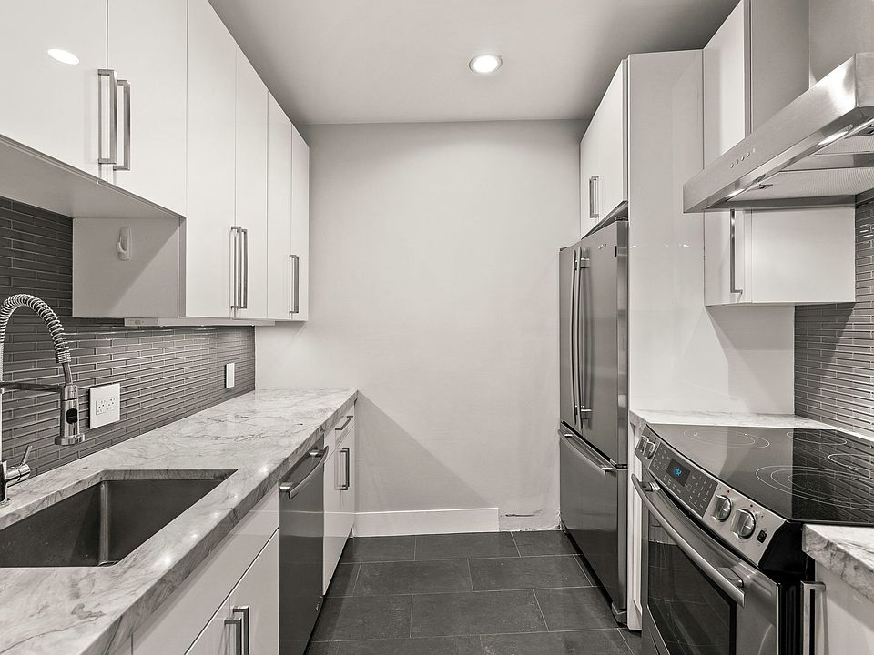 1st image of 219 W Springfield St APT 4
