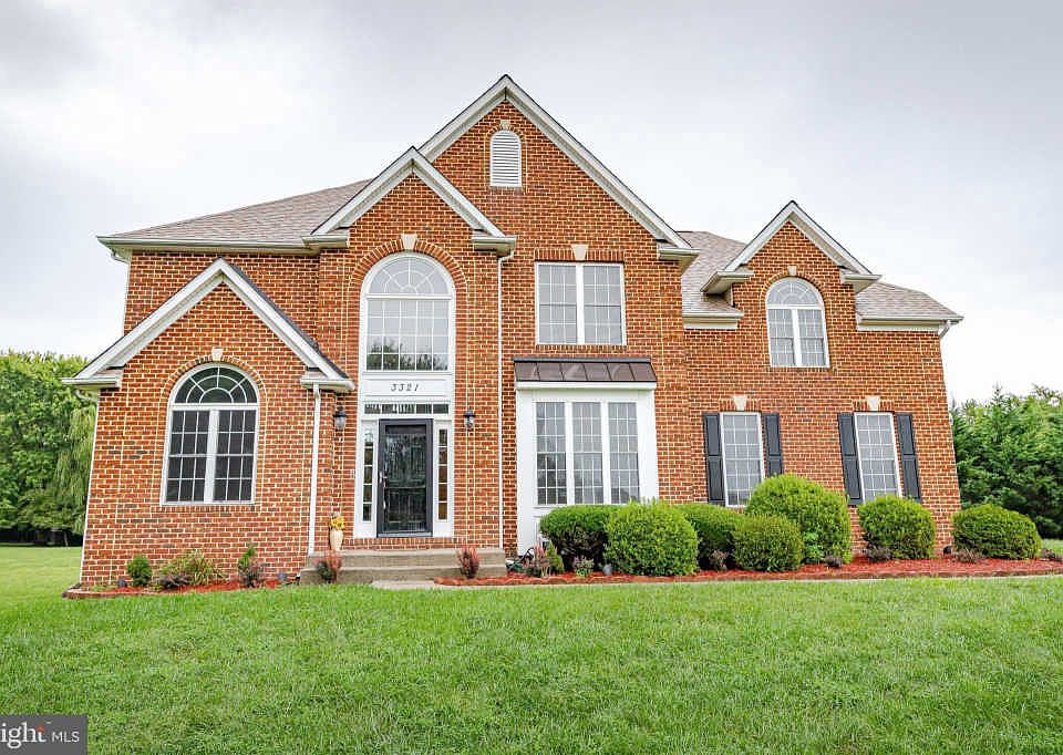 1st image of 3321 Fox Valley Dr