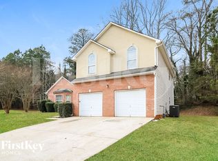 5243 Round Table Dr, Ellenwood, GA 30294