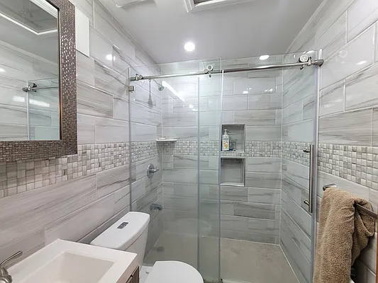 Rented by Bouklis Group | media 6