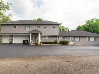 520 S Main St, Wauconda, IL, 60084