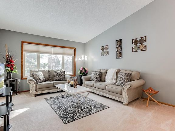 4th image of 15001 Tyacke Dr
