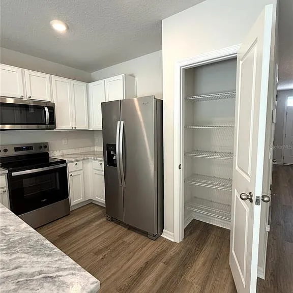 4649 Pleasant Ave — Photo 14