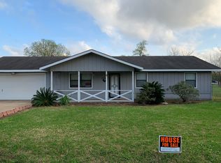 2262 Mimosa St, Port Arthur, TX 77640