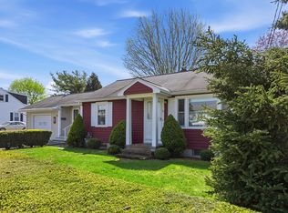 9 Brae Rd, Fairhaven, MA 02719