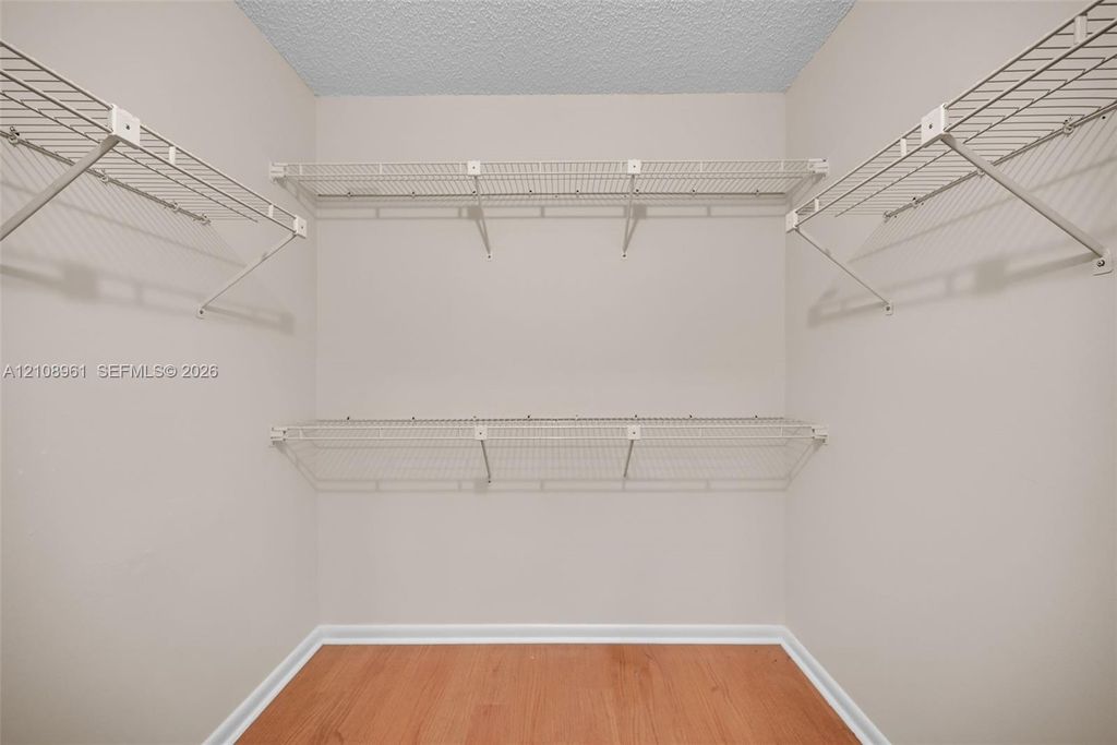1750 NE 39th Ct APT 803, photo 9
