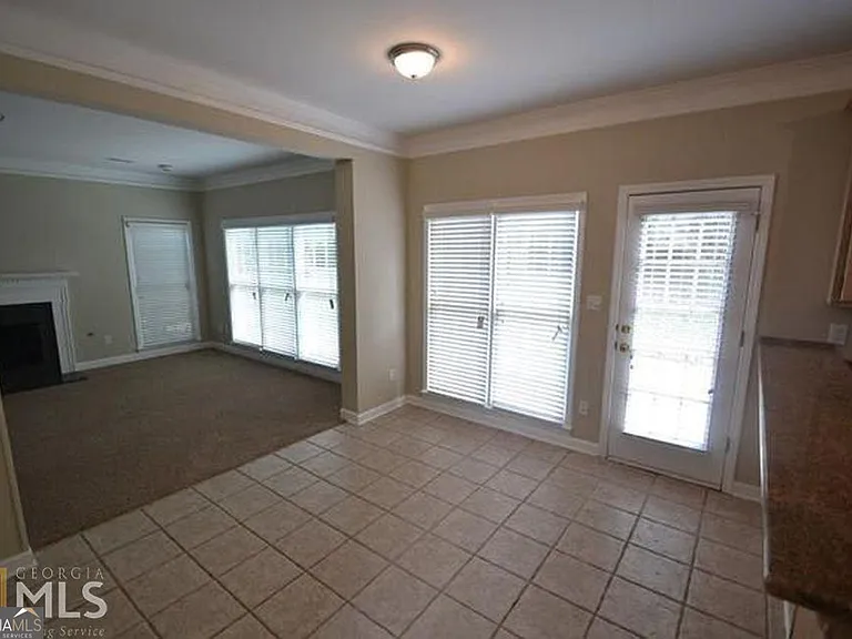 104 Inverrary Ct — Photo 7