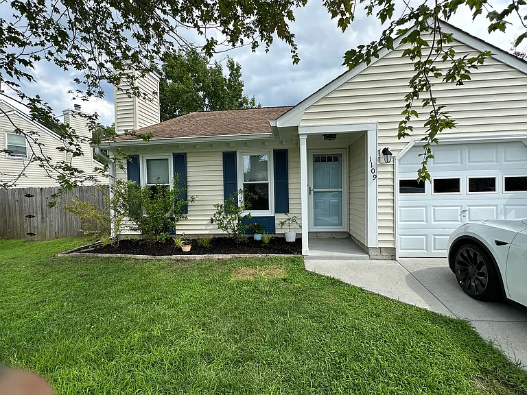 1109 Tibbetstown Ct — Photo 37