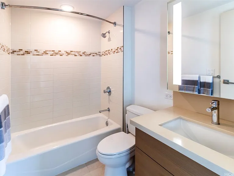 555 South St #2105 — Photo 8