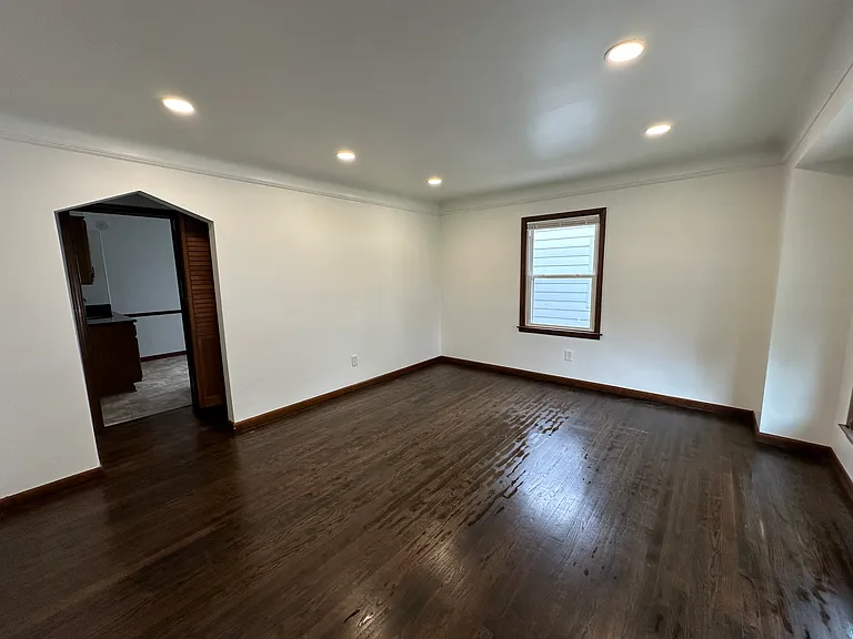 1829 Academy St — Photo 3