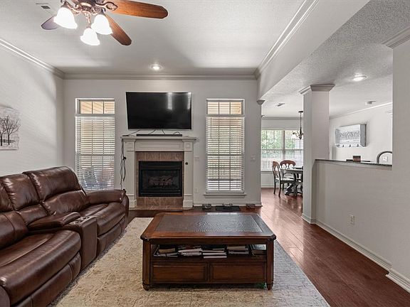 5th image of 1939 N Batsford Dr