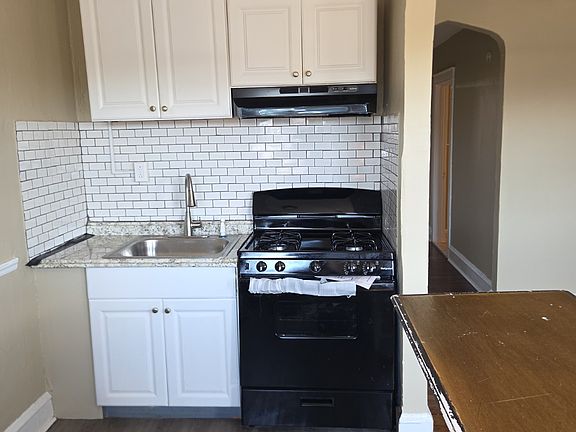 4th image of 5437 Torresdale Ave Floor 2