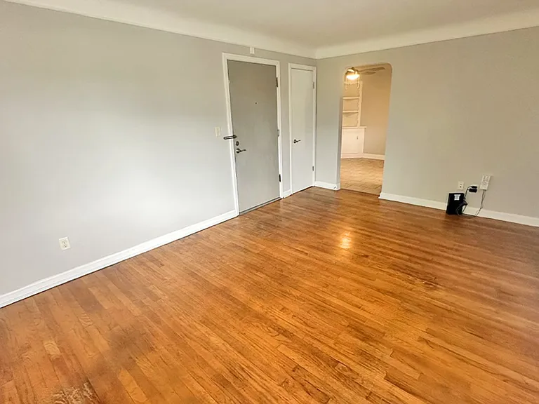 Edroy Court — Photo 2