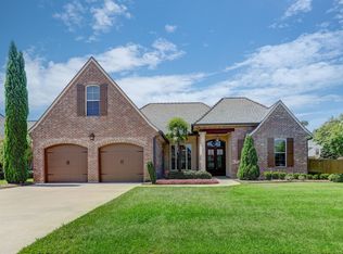 100 Hennessy Dr, Lafayette, LA 70508