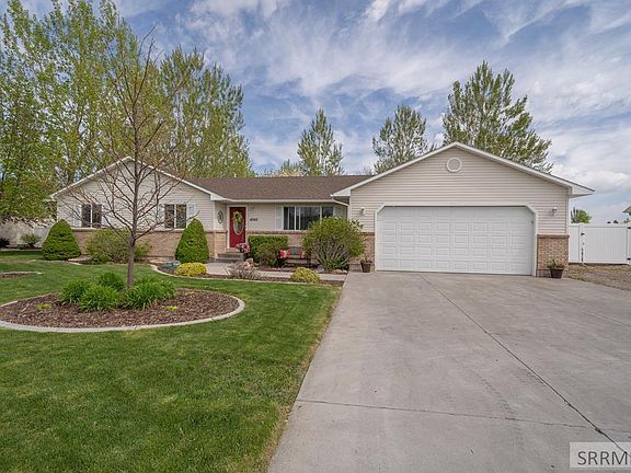 2nd image of 4207 E Clarkston Ct