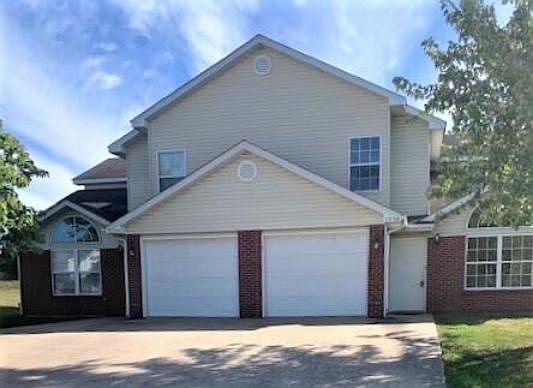 1st image of 3204-3206 Dove Dr #D