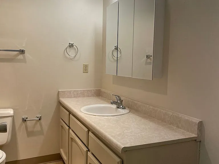 2315 Temple Dr — Photo 21