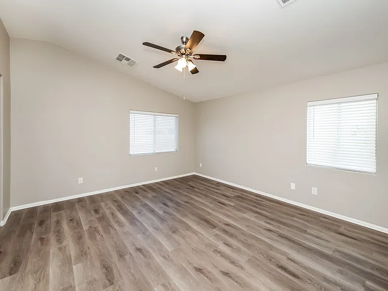 8437 Spencer Canyon St — Photo 9