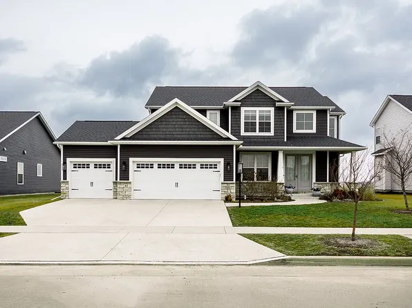 908 Declaration Dr, Savoy, IL 61874