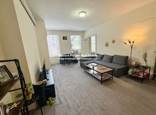 255 Newbury St #3-F, Boston, MA 02116