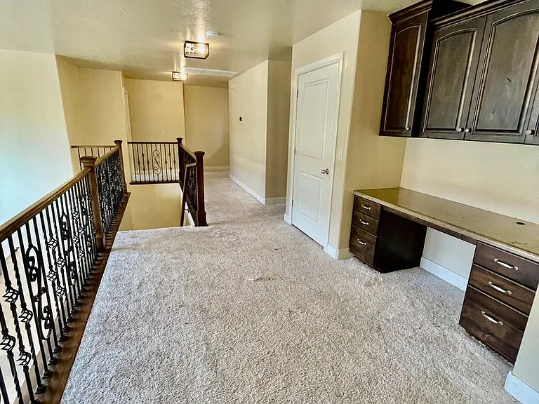 436 E Paris Dr — Photo 21