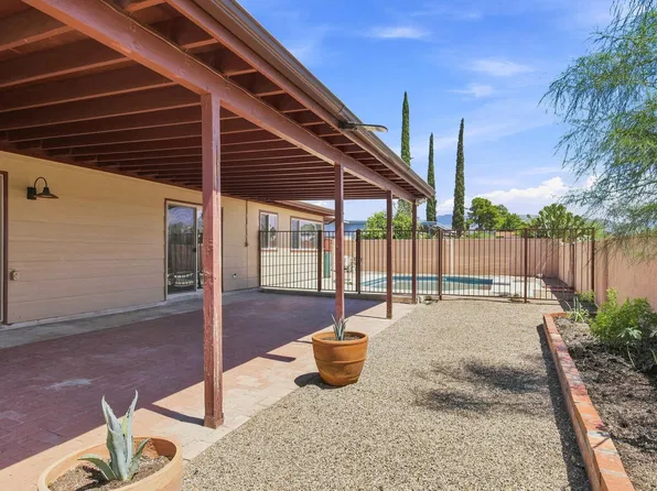 9710 E Celeste Dr, Tucson, AZ 85730