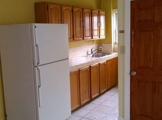 34 Grant Ave, Cranston, RI 02920