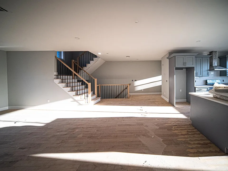 194 Washington Ave #HOME