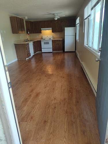 1st image of 1162 E 6th St