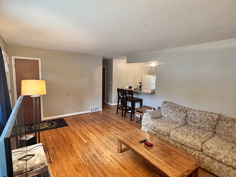 1508 Brentwood Dr — Photo 5