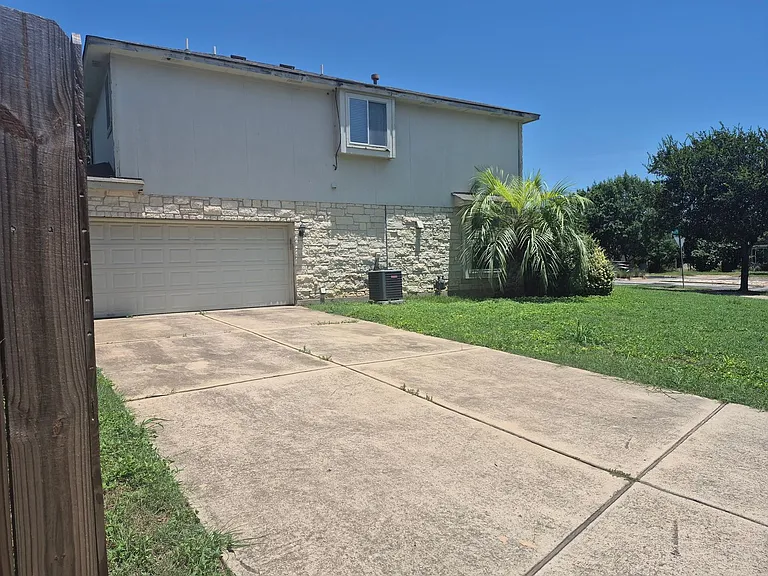 2412 Marcus Abrams Blvd — Photo 5